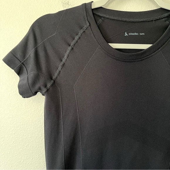 Oiselle Women’s Size Small Black Athletic Running Top Short Sleeve Crew Neck - Picture 2 of 6